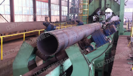 鋼管預(yù)焊機